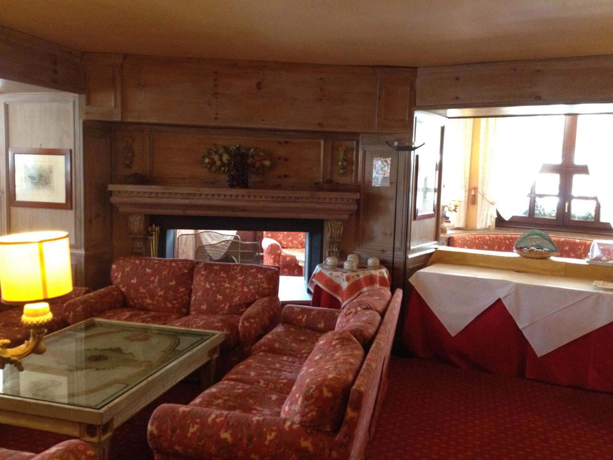 Rta Hotel Catturani Madonna Extérieur photo