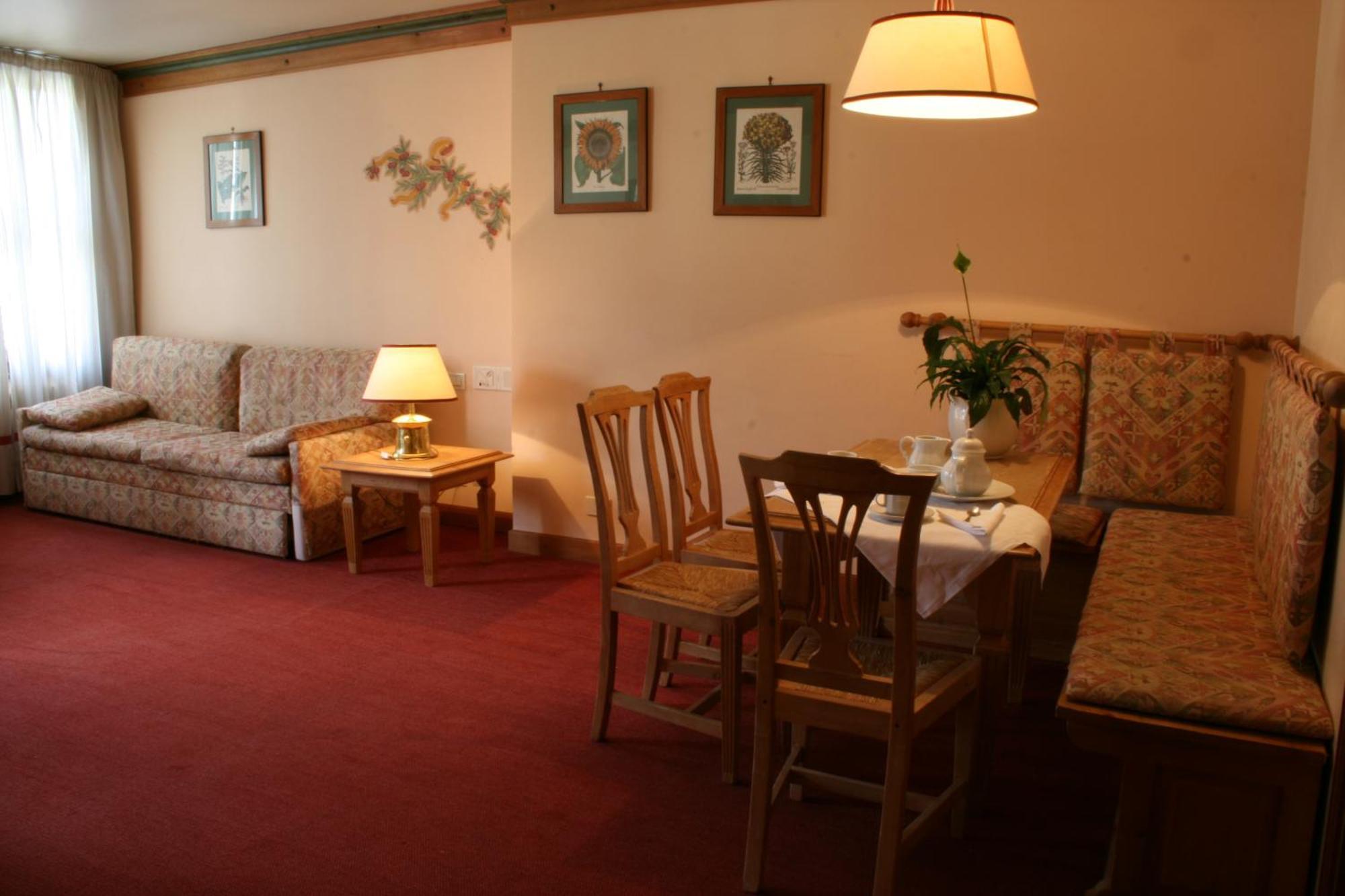 Rta Hotel Catturani Madonna Extérieur photo