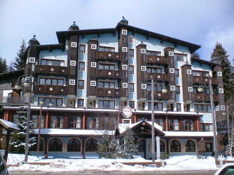Rta Hotel Catturani Madonna Extérieur photo